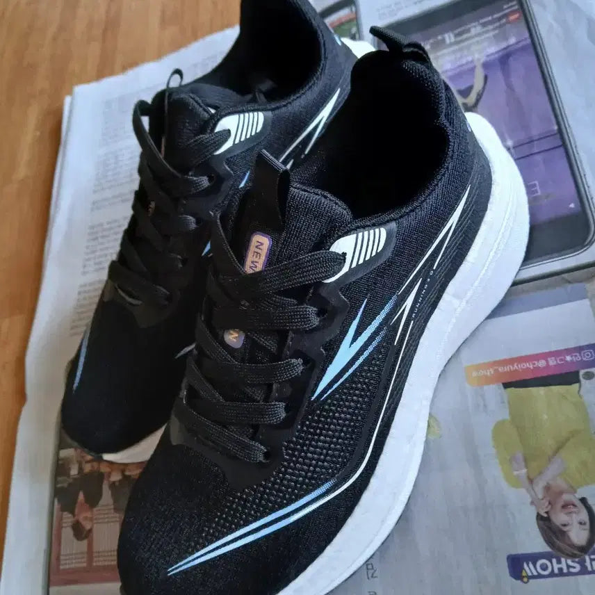 [BUNJANG] Black Hiking/Trekking Style Sneakers / 블랙 운동화 새상품 스타일
