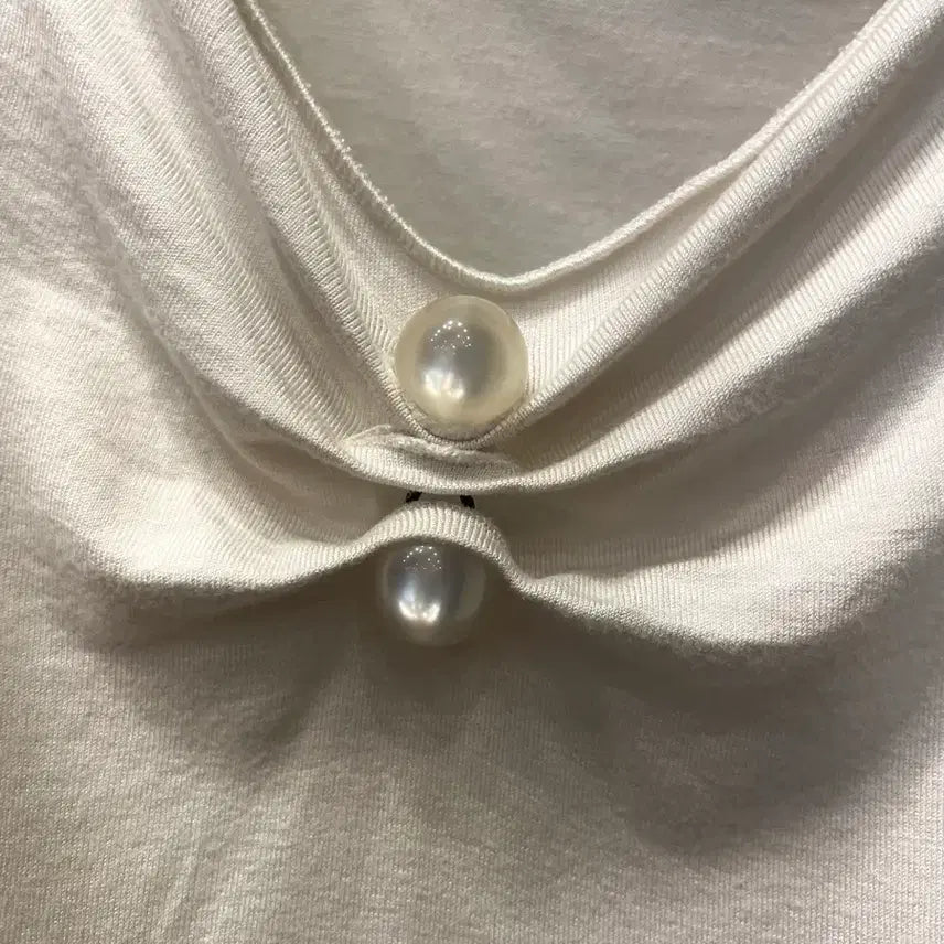 [BUNJANG] 아르마니 콜레지오니 진주알 포인트 반팔 티셔츠 66 / 아르마니 콜레지오니 진주알 포인트 반팔 티셔츠 66