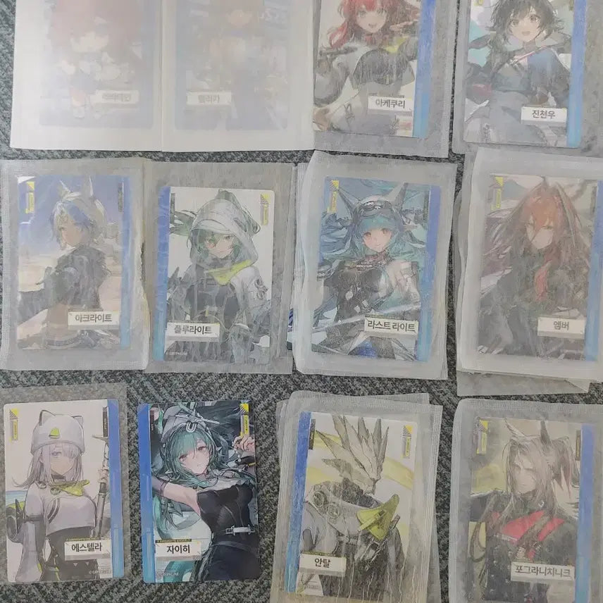 [BUNJANG] Arknights ENDFIELD GS25 Photocard &amp; Ttibuseel / 5월13일 버전 엔드필드 포토카드, 띠부씰 팝니다. 명일방주 gs25