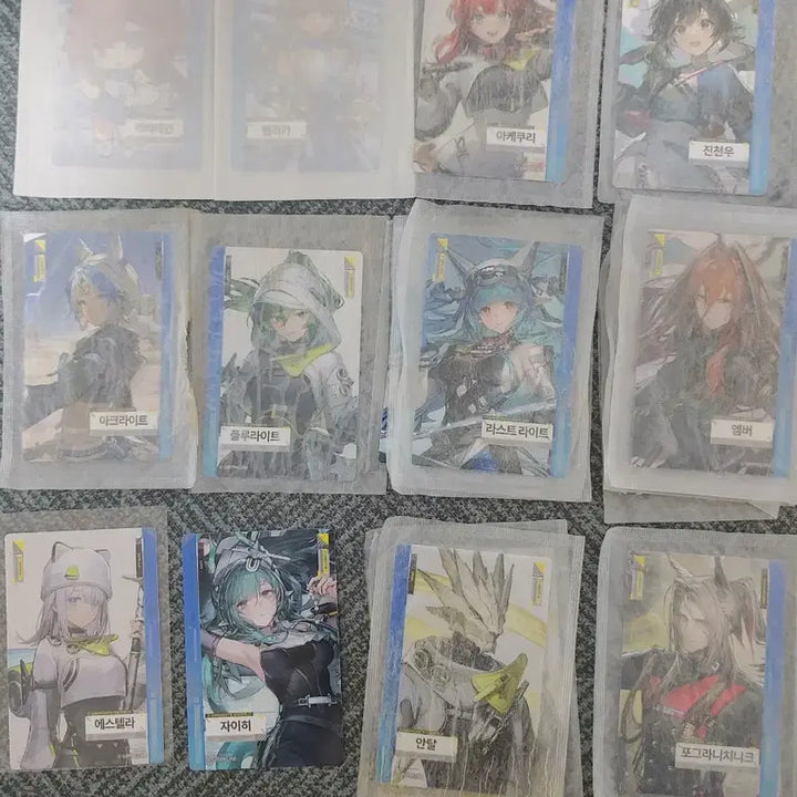 [BUNJANG] Arknights ENDFIELD GS25 Photocard &amp; Ttibuseel / 5월13일 버전 엔드필드 포토카드, 띠부씰 팝니다. 명일방주 gs25
