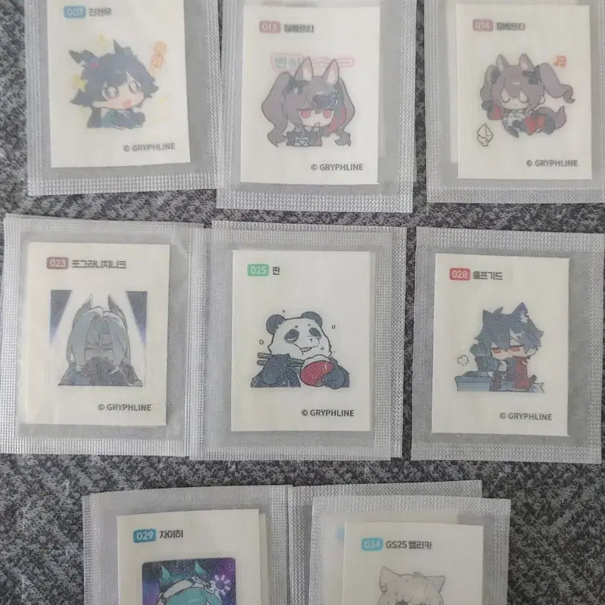 [BUNJANG] Arknights ENDFIELD GS25 Photocard &amp; Ttibuseel / 5월13일 버전 엔드필드 포토카드, 띠부씰 팝니다. 명일방주 gs25