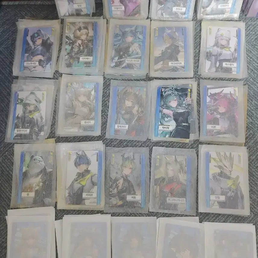 [BUNJANG] Arknights ENDFIELD GS25 Photocard &amp; Ttibuseel / 6월5일 버전 엔드필드 포토카드, 띠부씰 팝니다. 명일방주 gs25