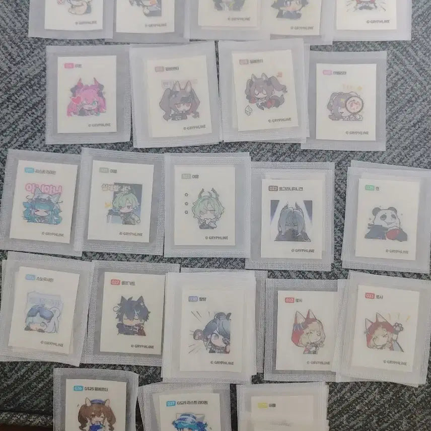 [BUNJANG] Arknights ENDFIELD GS25 Photocard &amp; Ttibuseel / 6월5일 버전 엔드필드 포토카드, 띠부씰 팝니다. 명일방주 gs25