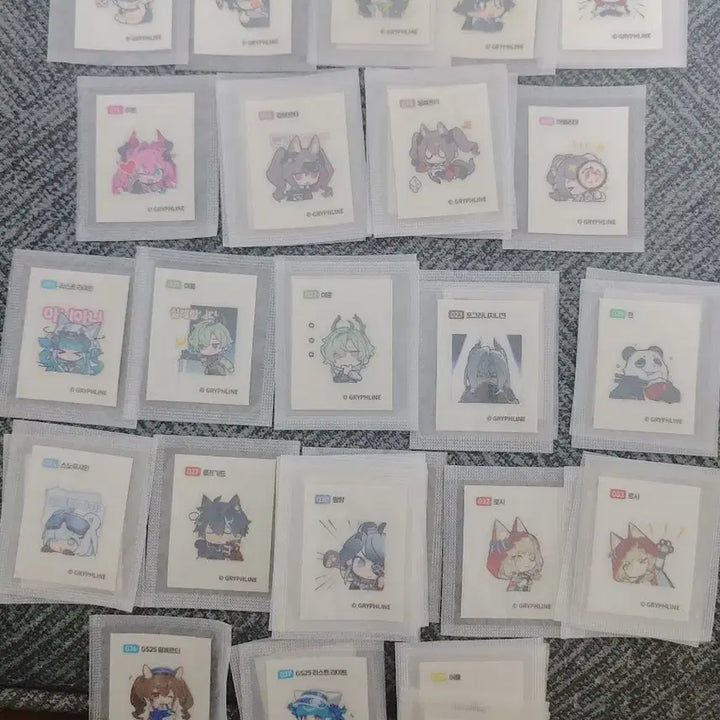 [BUNJANG] Arknights ENDFIELD GS25 Photocard &amp; Ttibuseel / 6월5일 버전 엔드필드 포토카드, 띠부씰 팝니다. 명일방주 gs25