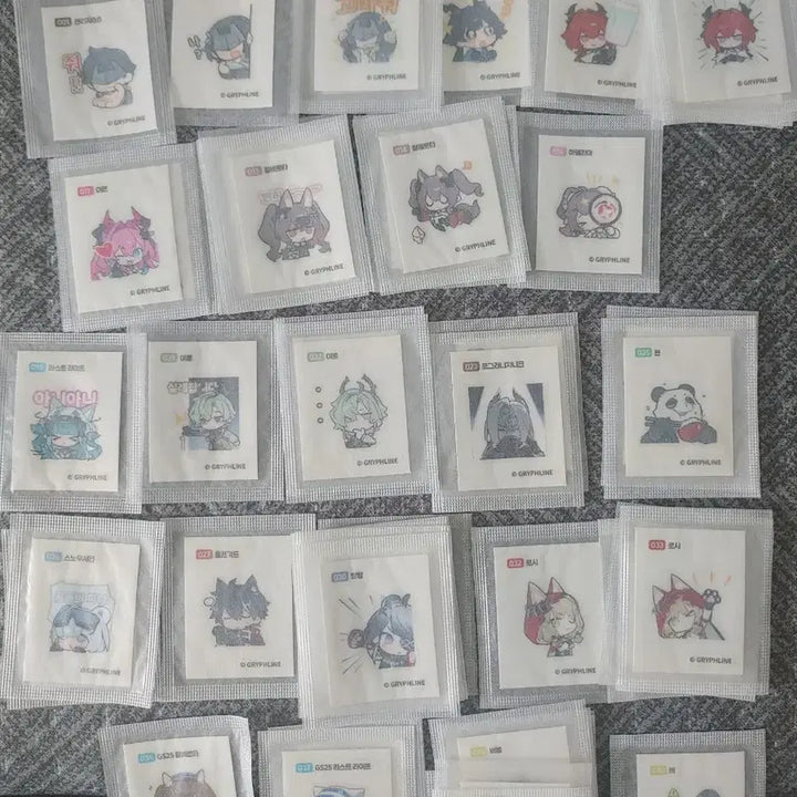 [BUNJANG] Arknights ENDFIELD GS25 Photocard &amp; Ttibuseel / 6월5일 버전 엔드필드 포토카드, 띠부씰 팝니다. 명일방주 gs25
