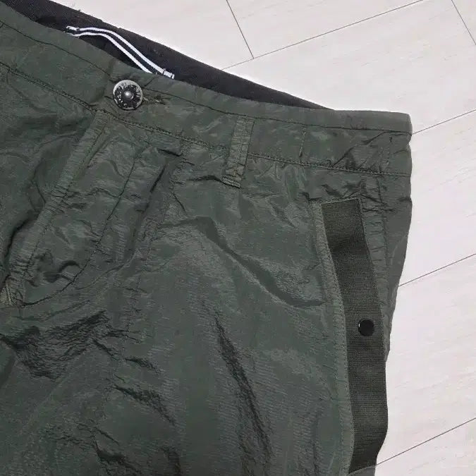 [BUNJANG] Stone Island Seersucker Jogger Pants Olive / 스톤아일랜드 SS  시어서커조거팬츠 34 사이즈 올리브