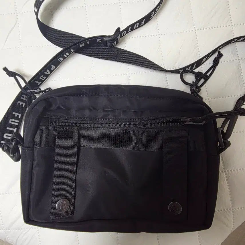[BUNJANG] Human Made Military Pouch Small Bag / 휴먼메이드 밀리터리 파우치 스몰 가방 단품