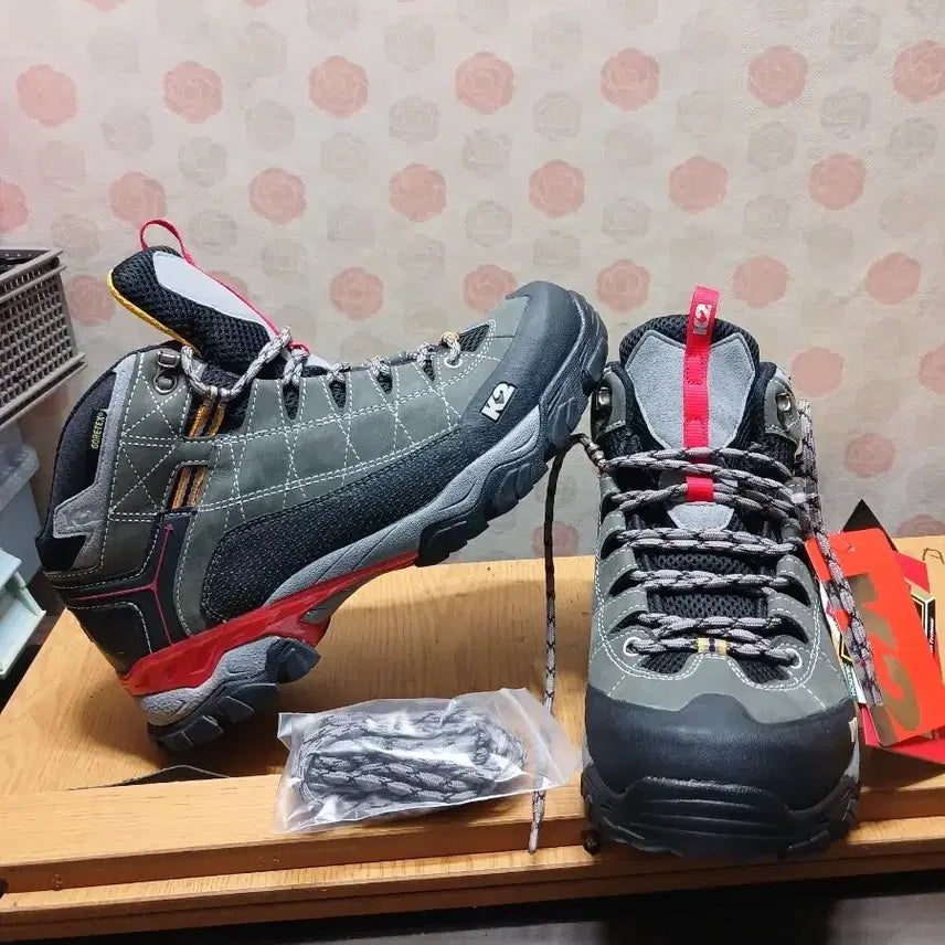 [BUNJANG] K2 Gore-Tex Hiking Boots 280mm / (새상품) K2 고어텍스 등산화 280mm