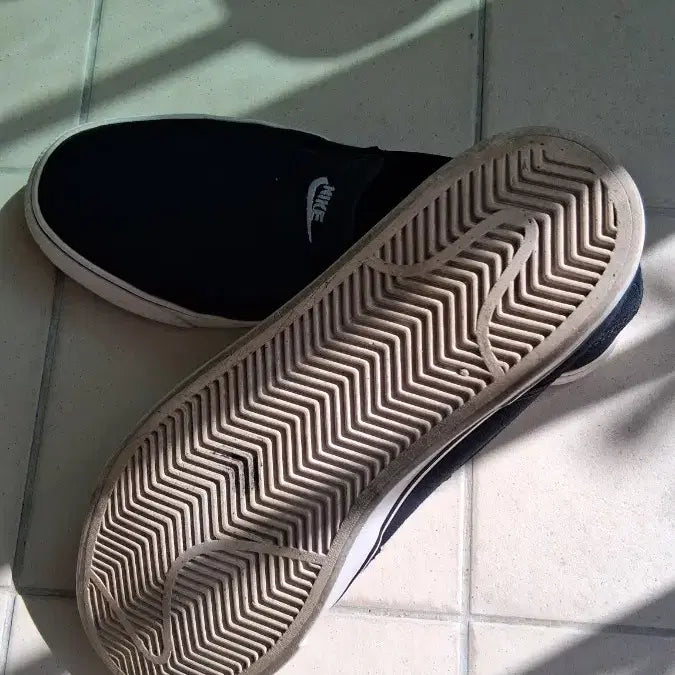[BUNJANG] Nike Slip-on Black (265mm) / 나이키 슬립온 블랙  265