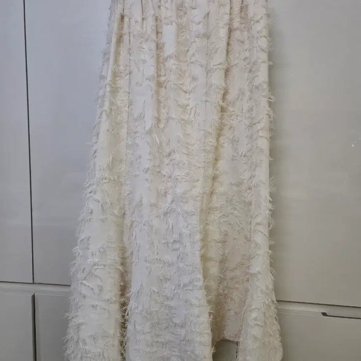 [BUNJANG] White Textured Long Skirt / 화이트 텍스쳐 롱 스커트