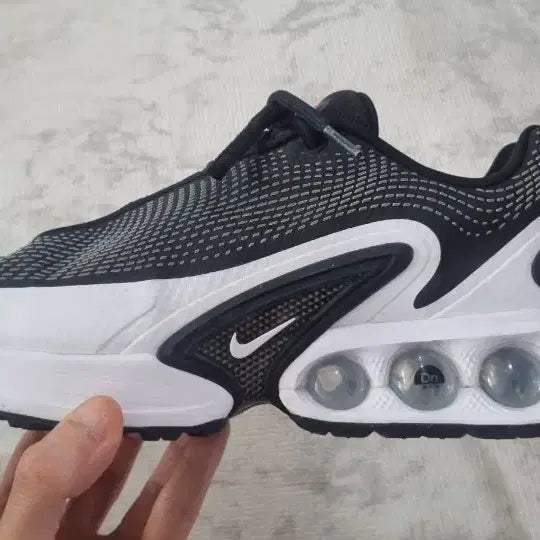 [BUNJANG] Nike Air Max DN Black Cool Grey Sneakers / 나이키 에어맥스 dn 블랙 쿨 그레이 290