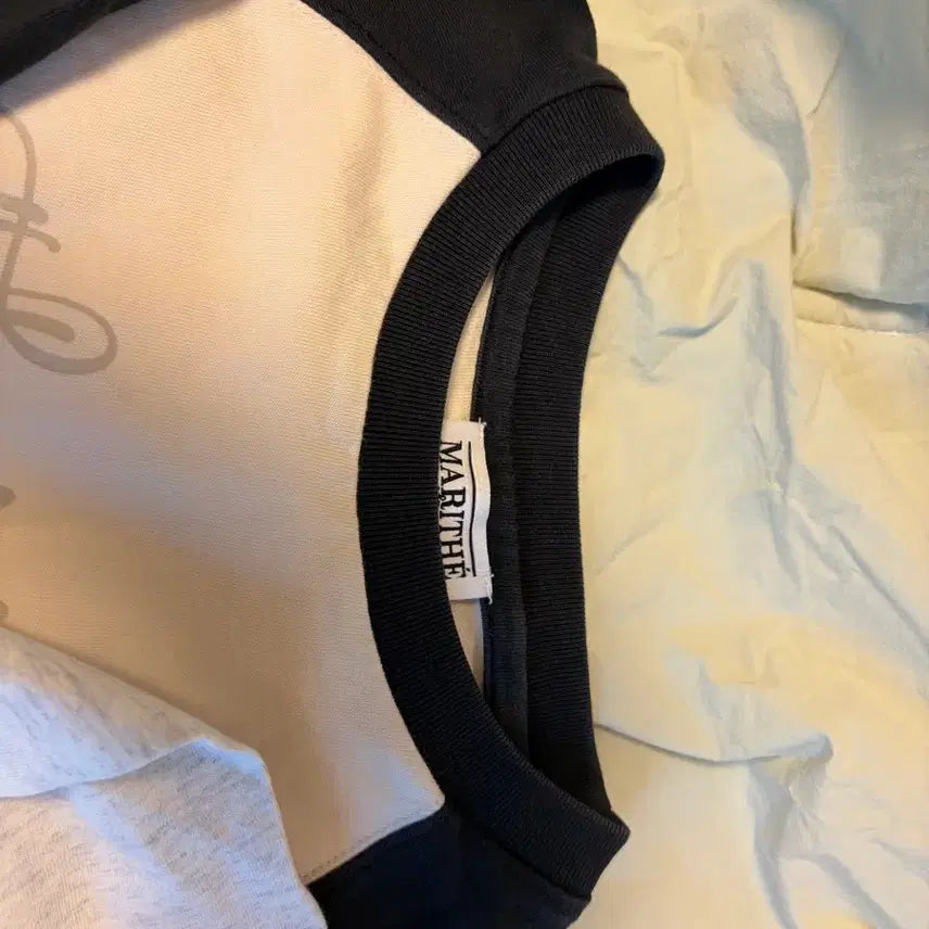 [BUNJANG] Marithe Francois Girbaud Raglan Long Sleeve T-Shirt / 마리떼 프랑소와 저버 나그랑 롱슬리브 긴팔 티셔츠