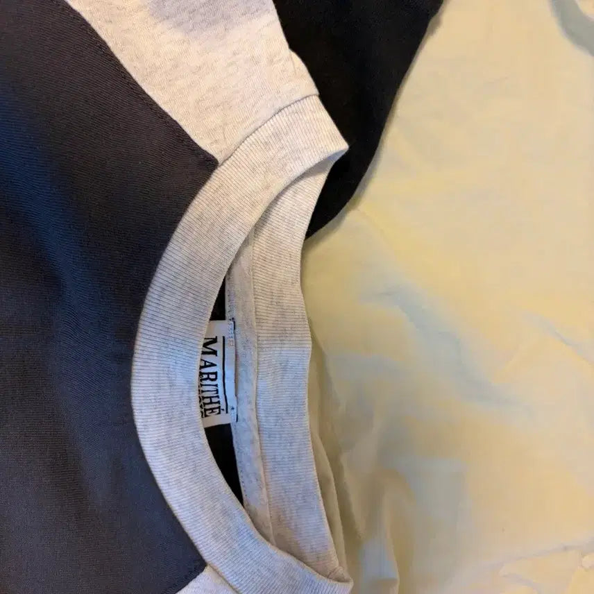 [BUNJANG] Marithe Francois Girbaud Raglan Long Sleeve T-Shirt / 마리떼 프랑소와 저버 나그랑 롱슬리브 긴팔 티셔츠
