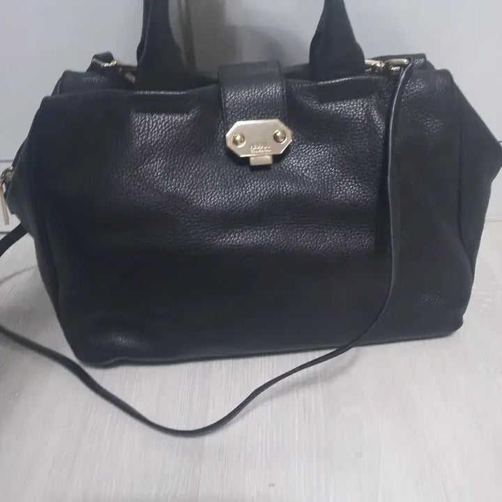 [BUNJANG] Giorgio Armani Leather Tote Bag Crossbody Black / 알마니 아르마니 토트백 겸 크로스백. 블랙