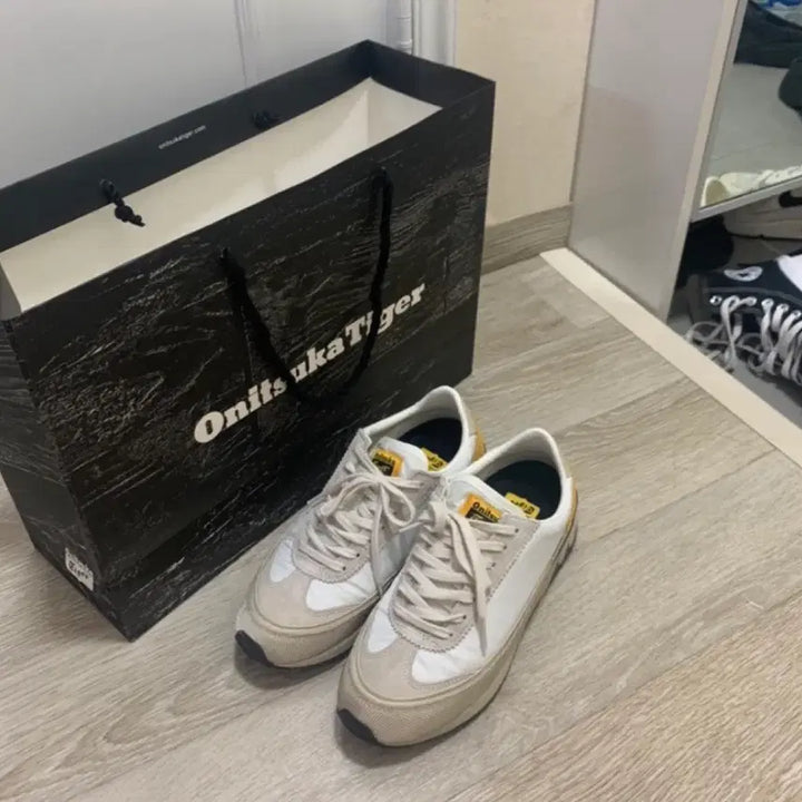 [BUNJANG] Onitsuka Tiger Sneakers / 오니츠카타이거 스니커즈