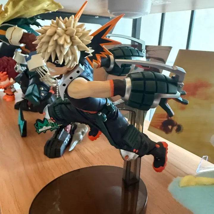[BUNJANG] My Hero Academia Bakugo Figure / 나히아 히로아카 바쿠고 피규어