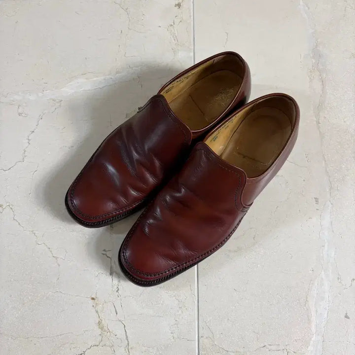 [BUNJANG] Crockett &amp; Jones READING 2 Leather Slip-on Shoes / 크로켓 앤 존스 레더 슬립온 슈즈