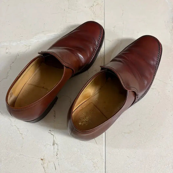 [BUNJANG] Crockett &amp; Jones READING 2 Leather Slip-on Shoes / 크로켓 앤 존스 레더 슬립온 슈즈
