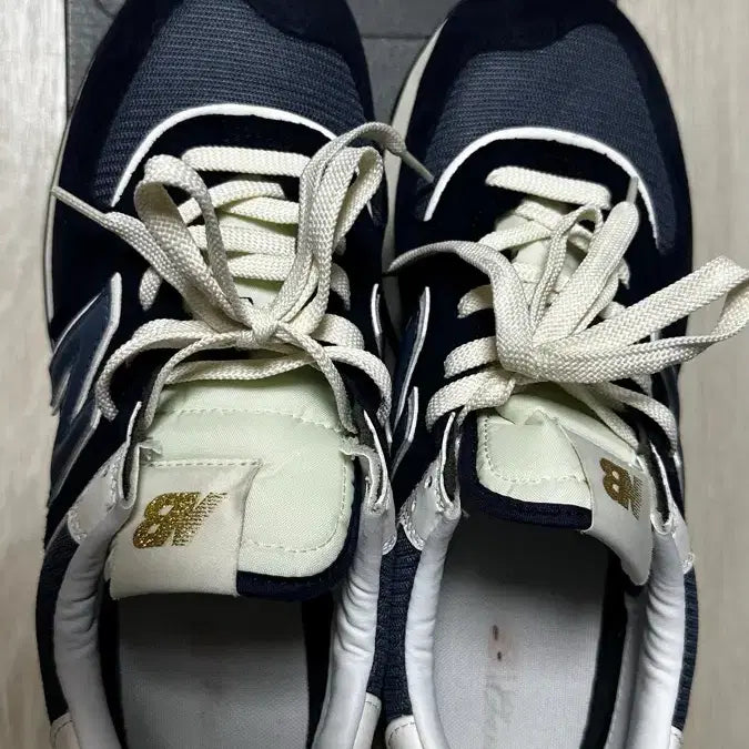 [SOLD OUT] 뉴발란스 574 레거시 네이비