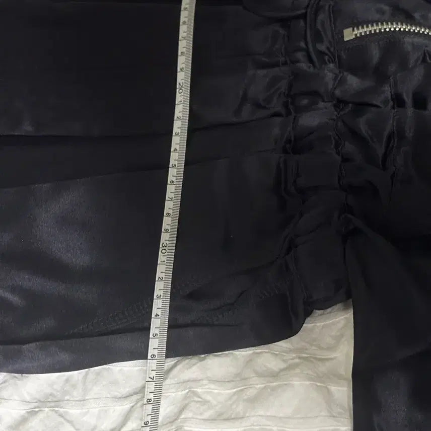 [BUNJANG] H&amp;M Silk Blend Black Jumpsuit / H&amp;M 실크 블렌드 블랙 점프슈트