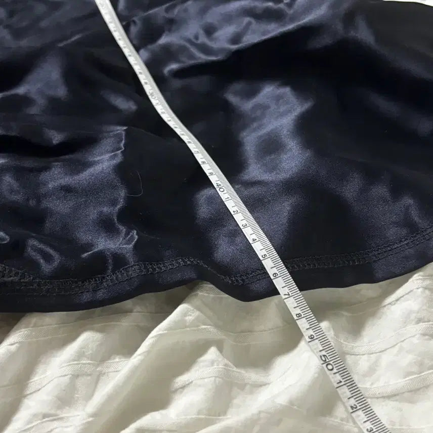 [BUNJANG] H&amp;M Silk Blend Black Jumpsuit / H&amp;M 실크 블렌드 블랙 점프슈트