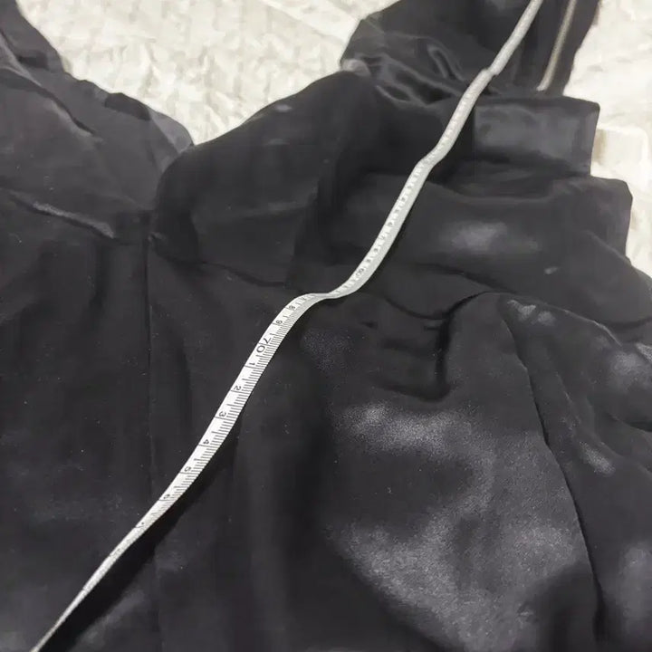 [BUNJANG] H&amp;M Silk Blend Black Jumpsuit / H&amp;M 실크 블렌드 블랙 점프슈트