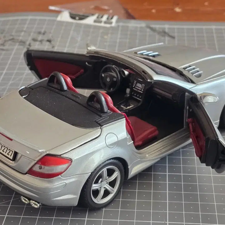 [BUNJANG] Mercedes-Benz SLK Silver Diecast Model / 벤츠 SLK 실버 다이캐스트 모형