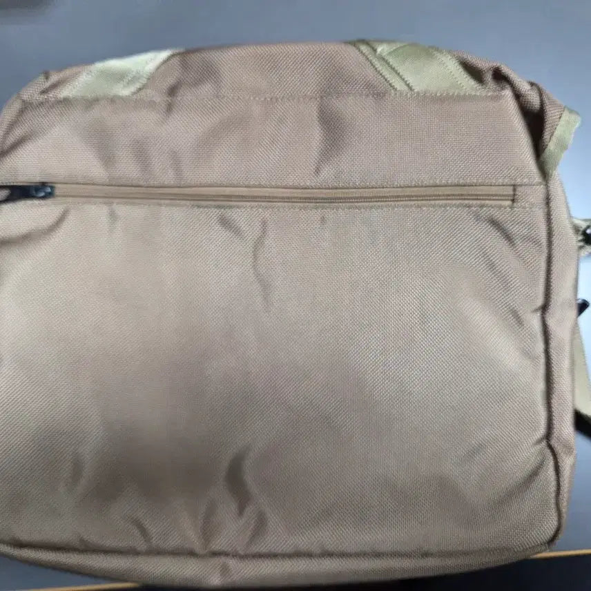 [BUNJANG] Adidas Crossbody Shoulder Bag / 아디다스 크로스백 숄더백