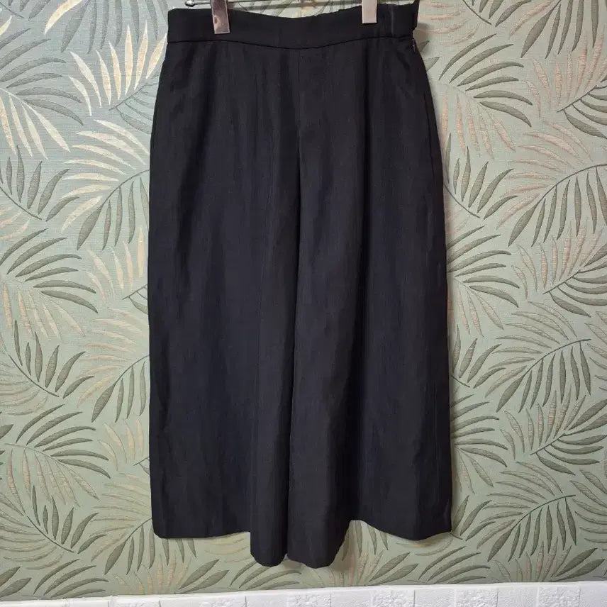 [BUNJANG] Sisley Black Wide Culotte Pants / 시슬리블랙 와이드 큐롯 팬츠
