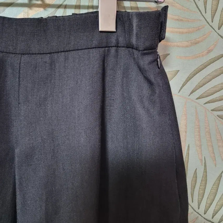 [BUNJANG] Sisley Black Wide Culotte Pants / 시슬리블랙 와이드 큐롯 팬츠