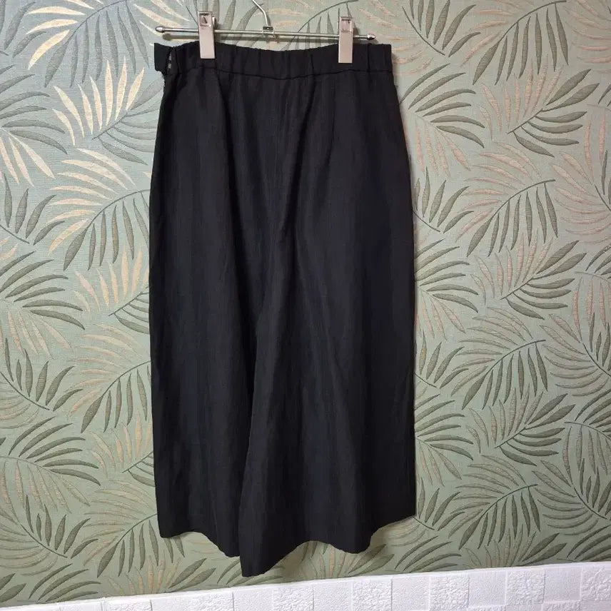 [BUNJANG] Sisley Black Wide Culotte Pants / 시슬리블랙 와이드 큐롯 팬츠