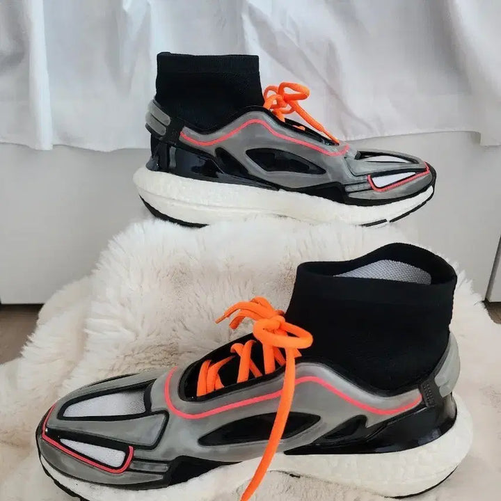[BUNJANG] Adidas Stella McCartney Ultraboost Sneakers / 아디다스 스텔라 맥카트니 울트라부스트 스니커즈