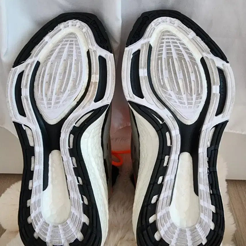[BUNJANG] Adidas Stella McCartney Ultraboost Sneakers / 아디다스 스텔라 맥카트니 울트라부스트 스니커즈
