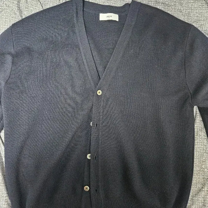 [SOLD OUT] 새상품) 엘무드 오디너리 크롭 가디건 네이비 50