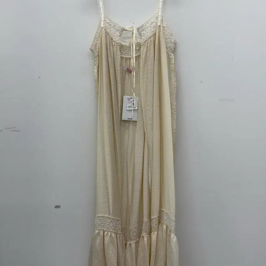 [BUNJANG] Freckle Layered Slip Dress (Cream) / [새상품] 프레클(Freckle) 레이어드 슬립 원피스 (크림)