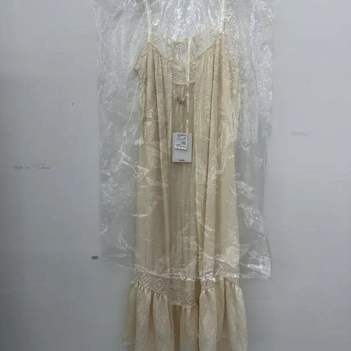 [BUNJANG] Freckle Layered Slip Dress (Cream) / [새상품] 프레클(Freckle) 레이어드 슬립 원피스 (크림)