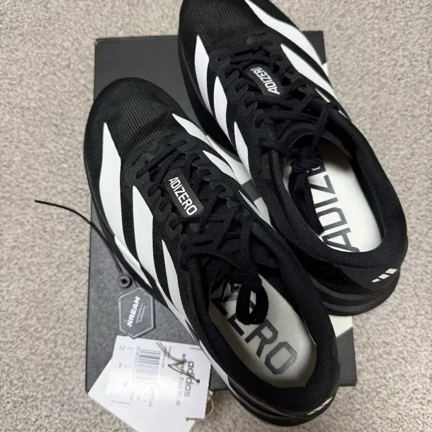 [SOLD OUT] 아디다스 Adizero Evo SL M 런닝화 255