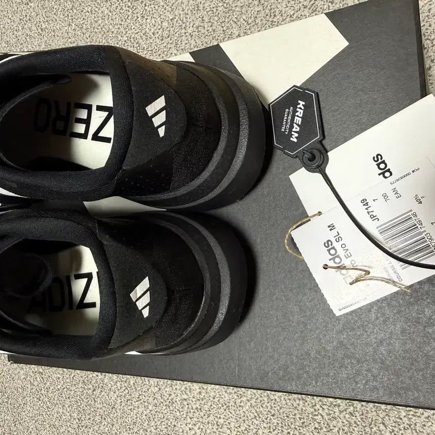 [SOLD OUT] 아디다스 Adizero Evo SL M 런닝화 255