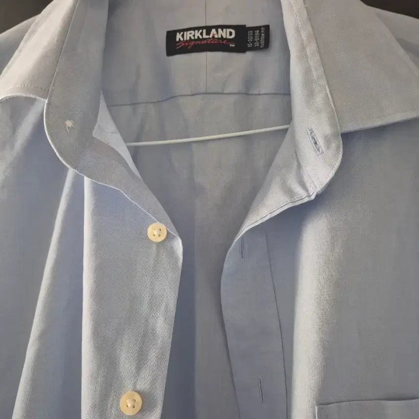 [BUNJANG] Kirkland Sky Blue Button-Down Shirt / 커클랜드 하늘색 남방 셔츠