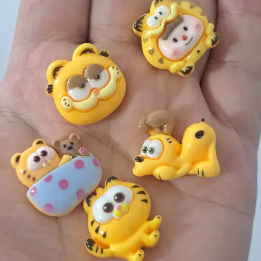 [BUNJANG] Garfield Cat Deco-den Parts (10 Pieces) / 귀여운 고양이 가필드 캐릭터  데코덴 파츠  탑꾸재료 10개당 랜덤