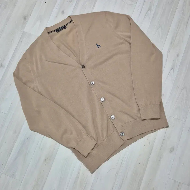 [BUNJANG] Hazzys Cotton V-Neck Beige Cardigan / 헤지스 강연 코튼 브이넥 베이지색 가디건