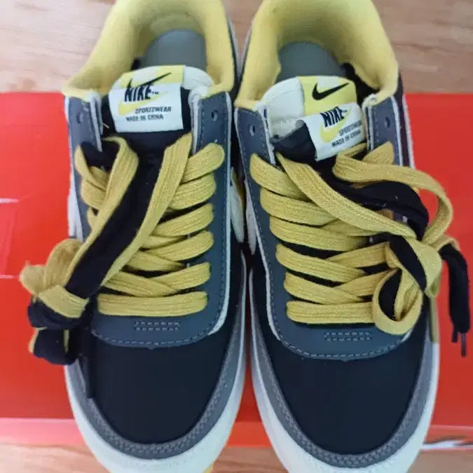[SOLD OUT] 나이키 사카이 언더커버 LD와플 시트론 230mm