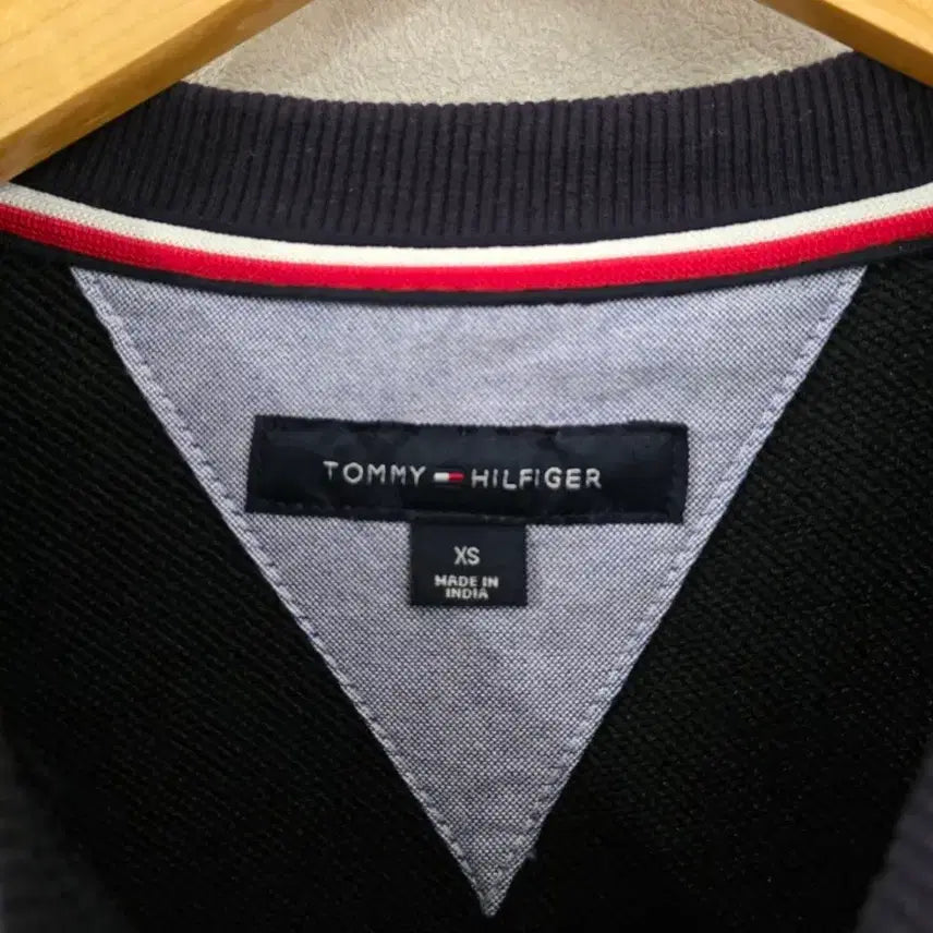 [BUNJANG] Tommy Hilfiger Navy Sweatshirt XS / 타미힐피거 네이비 맨투맨 티셔츠 XS