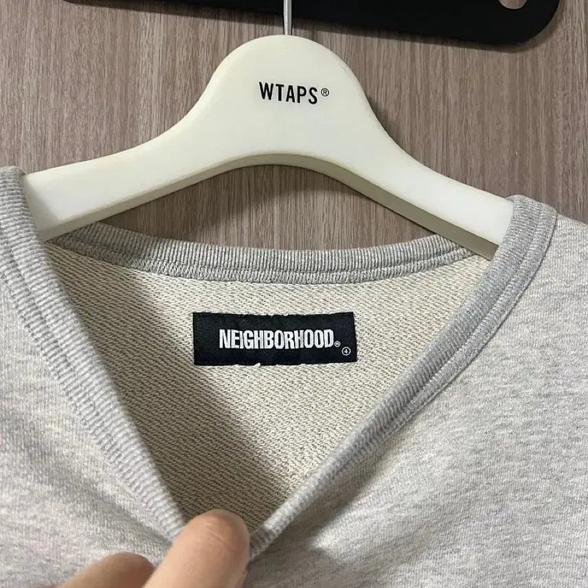 [BUNJANG] Neighborhood Classic Crewneck Sweatshirt Gray L / 네이버후드 21aw 클래식 크루넥 스웻 맨투맨 그레이 L