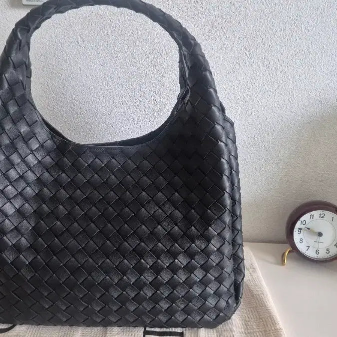 [SOLD OUT] (새상품)보테가 인트레치아토 스타일 숄더백