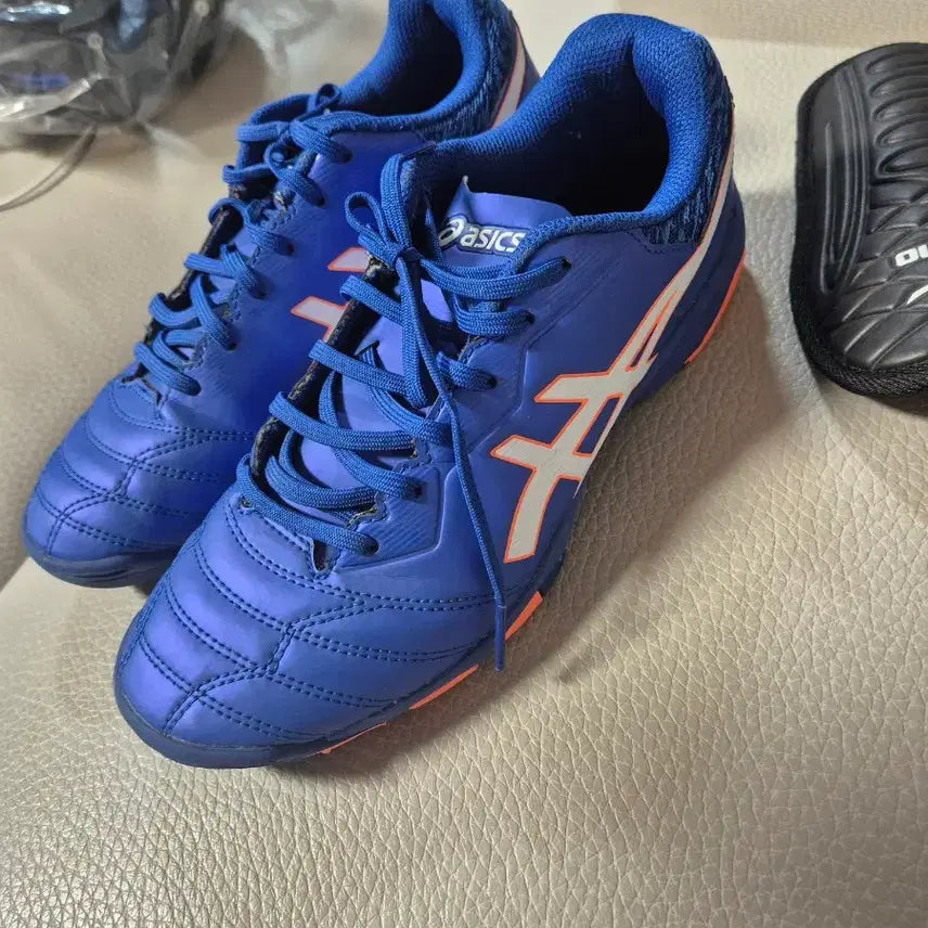 [BUNJANG] Asics Blue Soccer Cleats / 아식스 블루  축구화