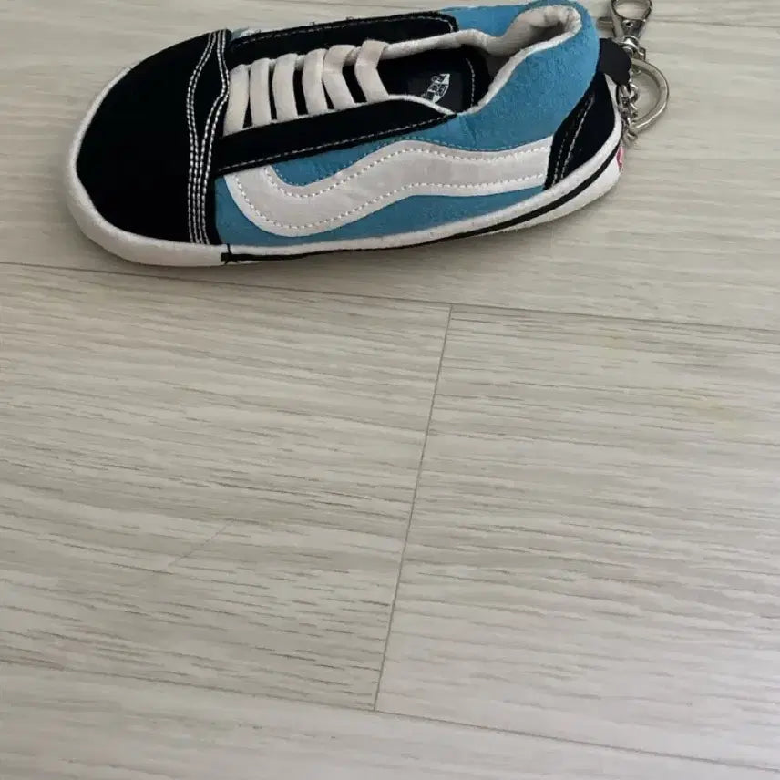 [BUNJANG] Vans Old Skool Keyring Blue Black / 반스 올드스쿨 신발 키링 블루 블랙