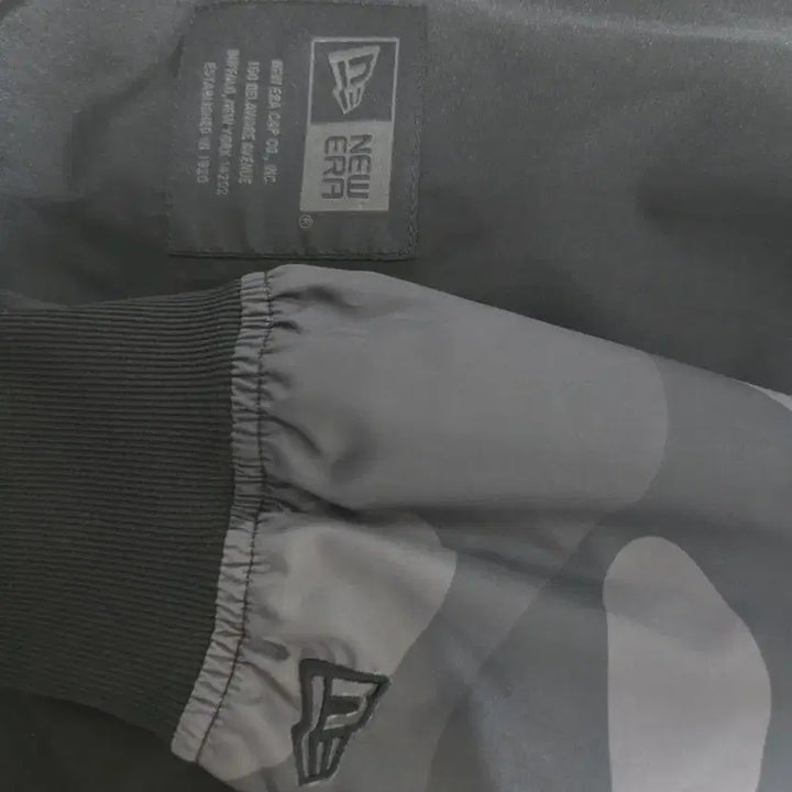 [BUNJANG] New Era Japan Black Label Coach Jacket (XL) / 뉴에라 JAPAN 블랙라벨 (XL) 코치자켓