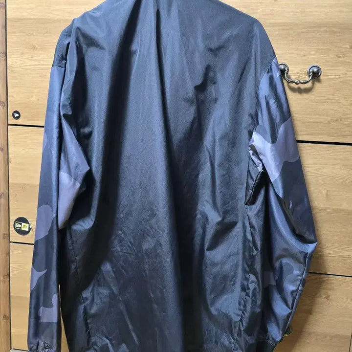 [BUNJANG] New Era Japan Black Label Coach Jacket (XL) / 뉴에라 JAPAN 블랙라벨 (XL) 코치자켓