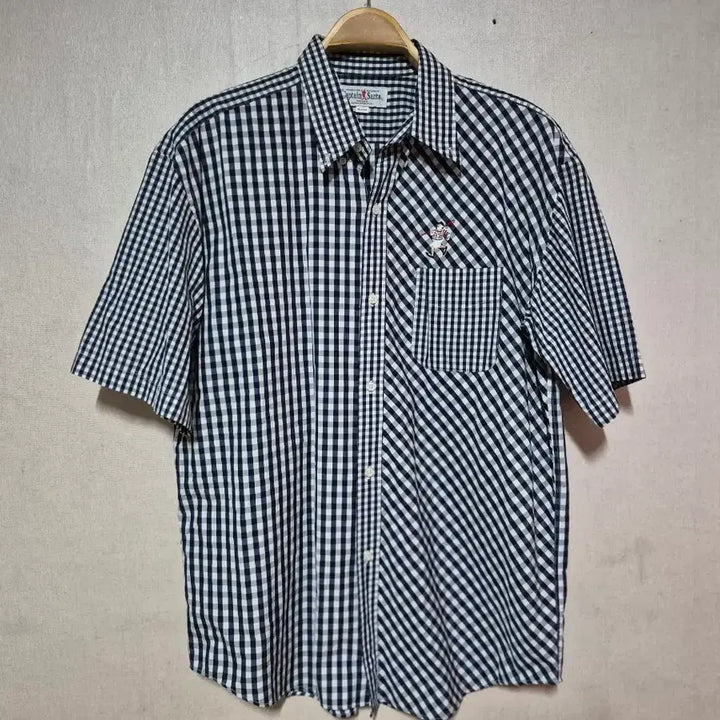 [BUNJANG] Captain Santa Checkered Shirt (XL) / Captain Santa 캽틴산타 체크 셔츠 (xl)